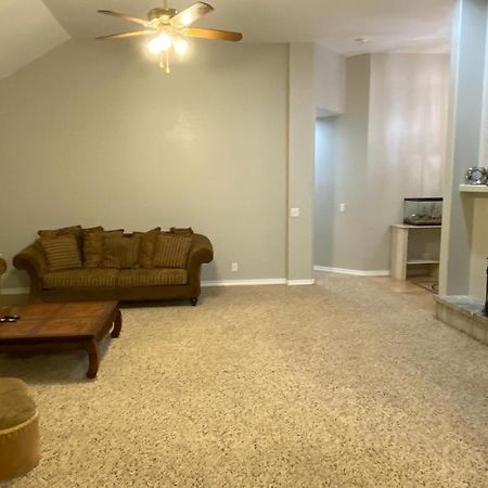 Beautiful Peaceful Desirable Home In Madera Rancho Esterno foto