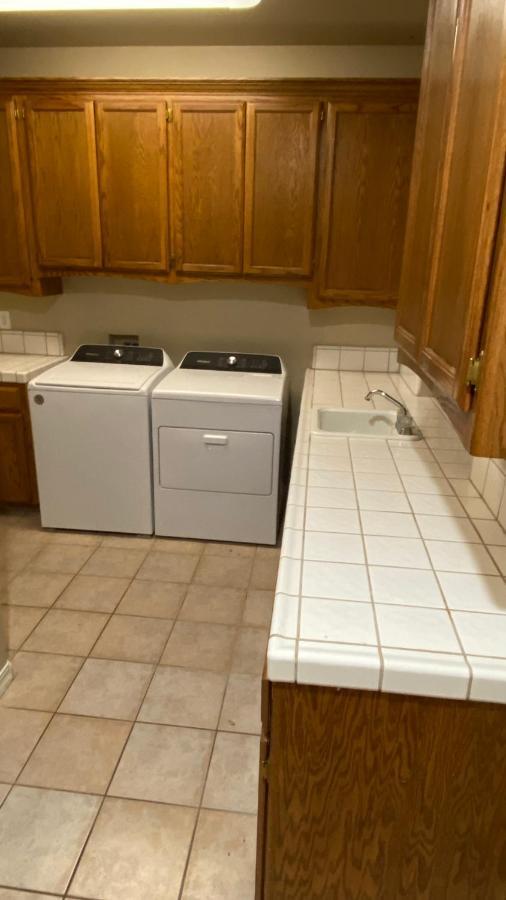 Beautiful Peaceful Desirable Home In Madera Rancho Esterno foto